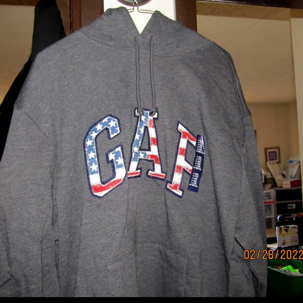 Gap Men Fleece Arch Logo Pullover Hoodie